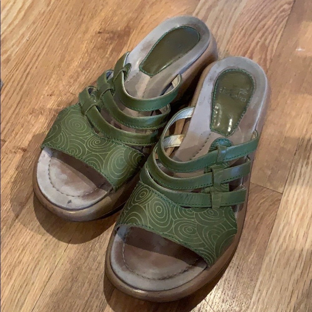 Green leather Dansko Sandals - size 40